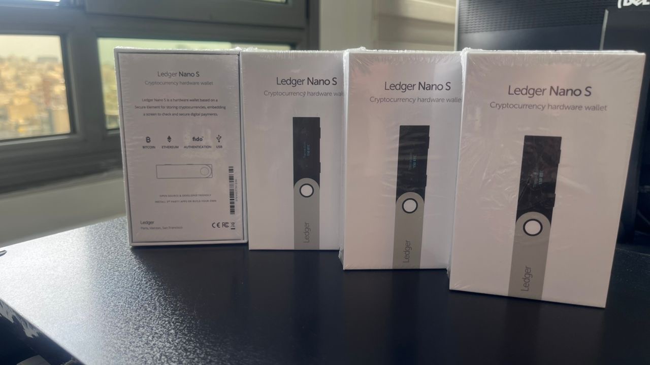 لجر نانو اس | Ledger Nano S